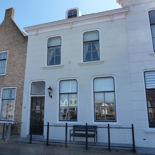 Haven Zuidzijde 9, Brouwershaven