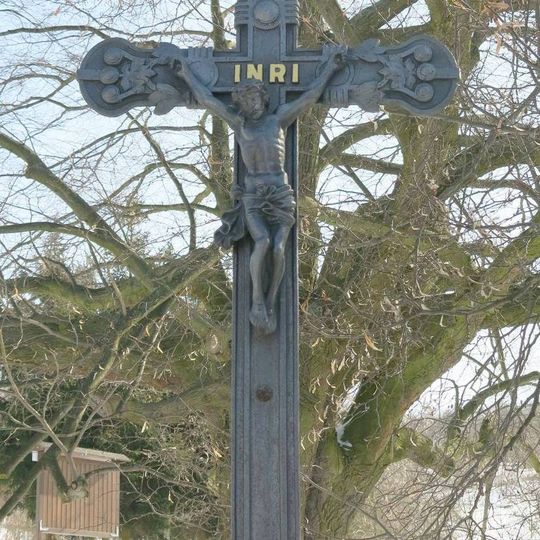 Kříž u pramene v Hlinné