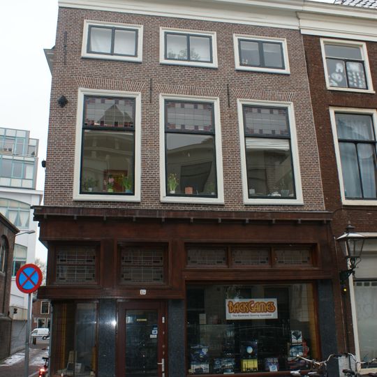 Hogewoerd 135, Leiden