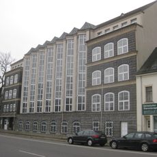 Fabrikgebäude in halboffener Bebauung, mit rückwärtigem Anbau Zwickauer Straße 173