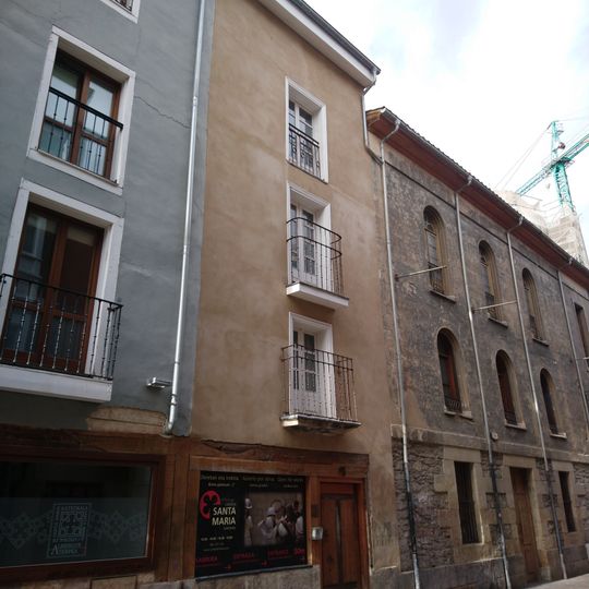 Casa Cuchillería 93