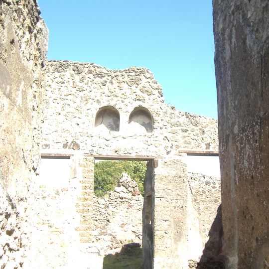 Casa di L. Aurunculeius Secundio