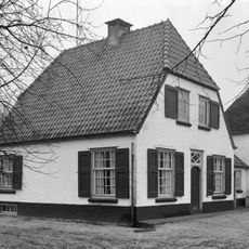 Dr. J. v.d. Mortellaan 3