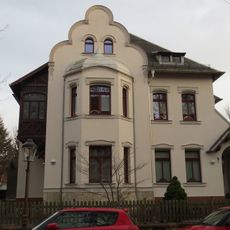 Villa mit Garten und Teilen der Einfriedung Emil-Rosenow-Straße 7