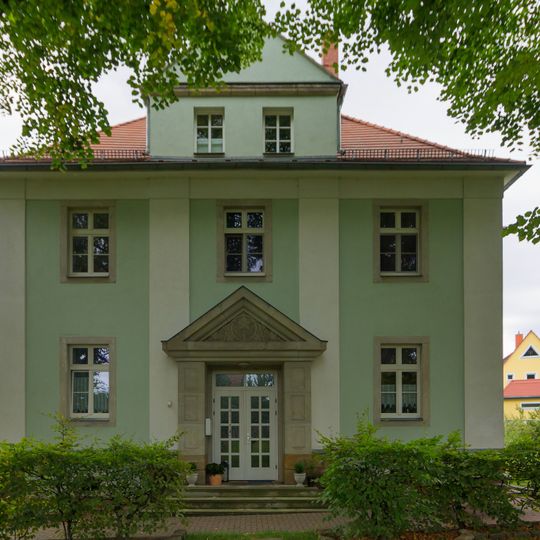 Neucoswig Geschwister-Scholl-Platz 1