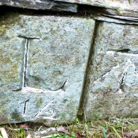 Milestone, Pencavo Mill, opp. entrance to large detached house