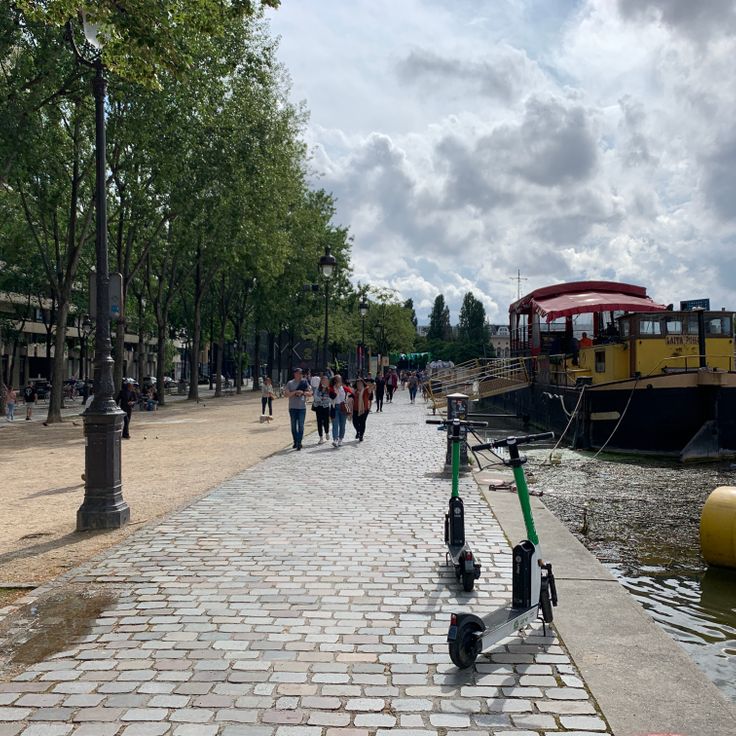 Promenade Jean-Vigo