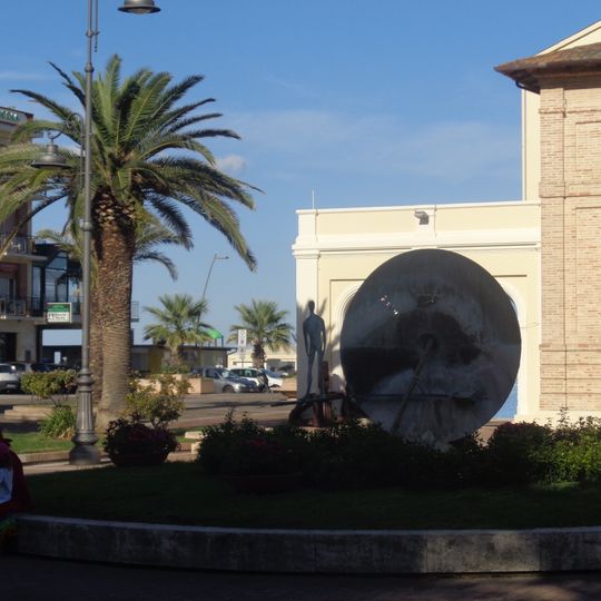 Monumento “L'uomo e l'infinito”