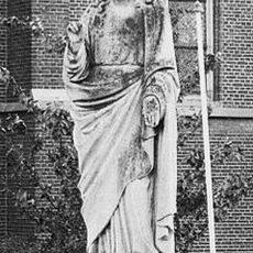Statue of Sacred Heart of Jesus Christ