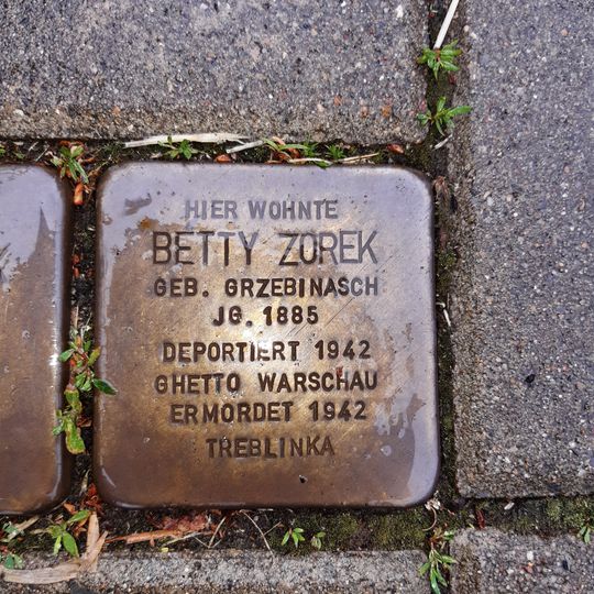Stolperstein en memoria de Betty Zorek