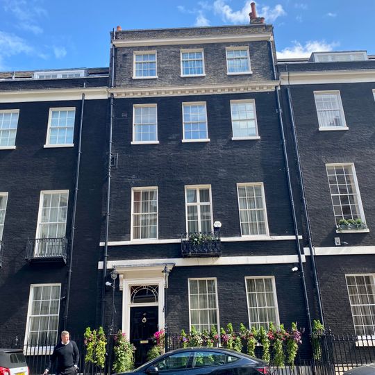 40, Charles Street W1