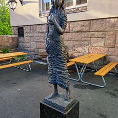 Statue
