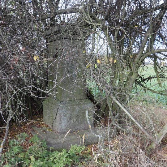 Kříž v poli jižně od Krokočína