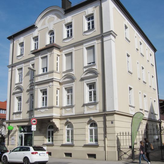 Planegger Straße 21