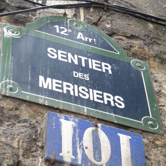 Sentier des Merisiers