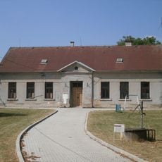 (former) elementary school in Přepeře