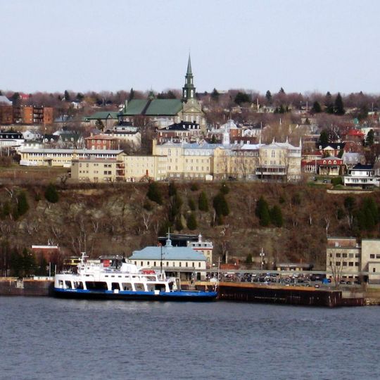 Lévis