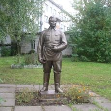 Памятник С.М. Кирову (Йошкар-Ола)