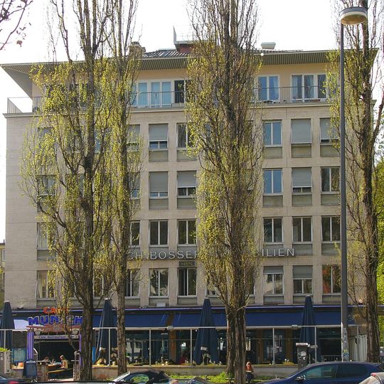 Wohn- und Geschäftshaus