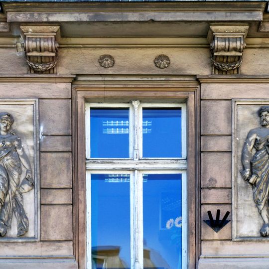 Kamienica, ob. budynek UW, studium nauki języków obcych