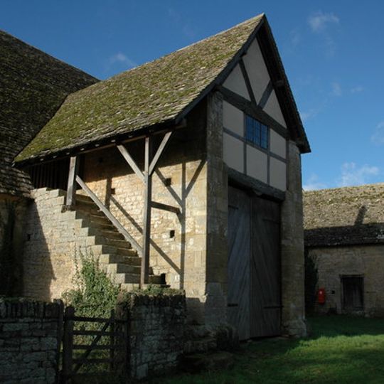 Bredon Barn