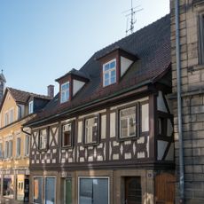 Wohn- und Geschäftshaus