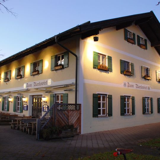 Gasthaus und ehemaliges Bauernhaus