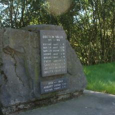 Pomník padlým v Horních Hořicích