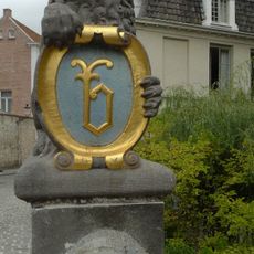 Lion figure