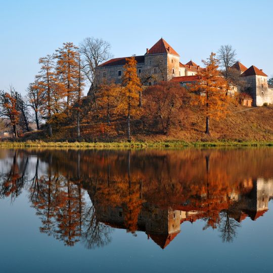 Zamek w Gołogórach