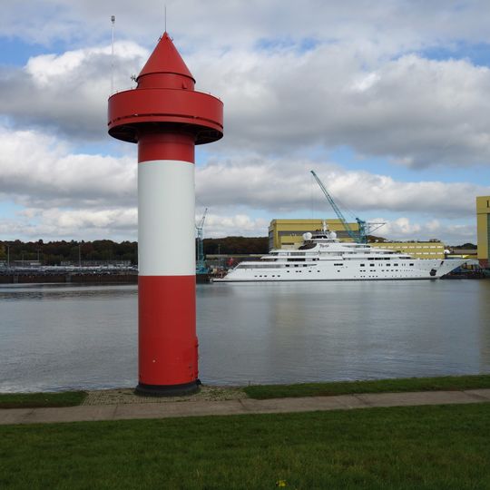 Lemwerder range front