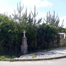 Kříž jihovýchodně od Přehýšova