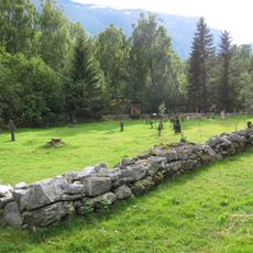 Kors gamle kirkegård