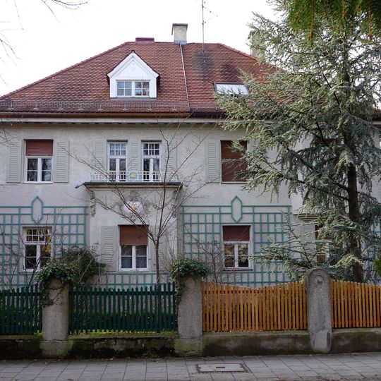 Floßmannstraße 9/11