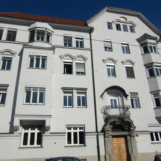 Miethaus, Verwaltungsbau