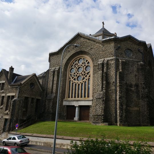 Église Sainte-Jeanne-d'Arc de Charleville-Mézières