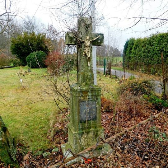 Kříž u č.p. 51 na Polánkách