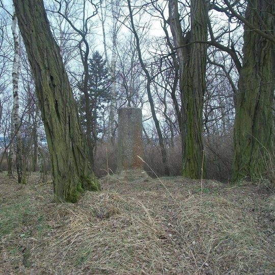 Kříž na kopci severně od Třemošné