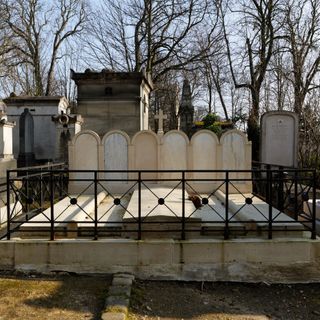 Grave of Denevers