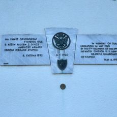 Pamětní deska osvobození Stupna americkou armádou