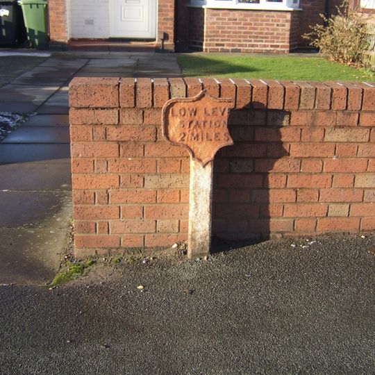 Milepost, Cannock Road; Old Fallings