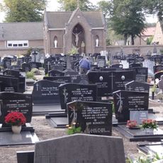 Heilige Jacobus de Meerdere: kerkhofkapel annex baarhuis