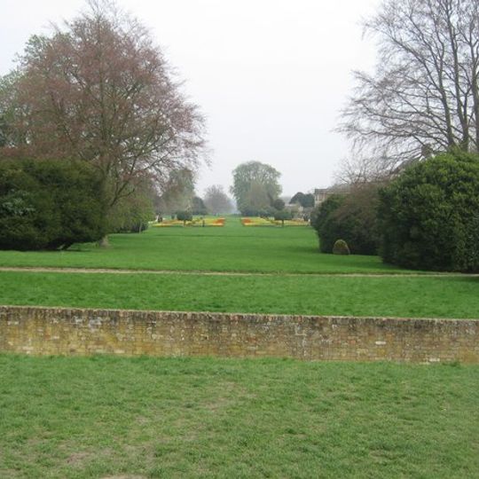 Ha Ha And Piers 250 Yards North West Of Wimpole Hall