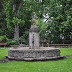 Zierbrunnen Denglerstraße/Beethovenallee