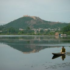 Nigeen Lake