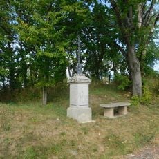 Kříž u hřbitova ve Třech Sekerách