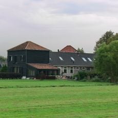 Dorpsstraat 20, Watergang