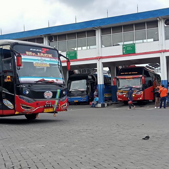 Purabaya bus station