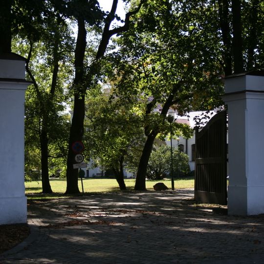 Zespół pałacowy w Kraczewicach Prywatnych