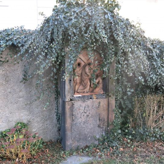 Kaplička VI. zastavení křížové cesty u kostela Nalezení svatého Kříže ve Frýdlantu